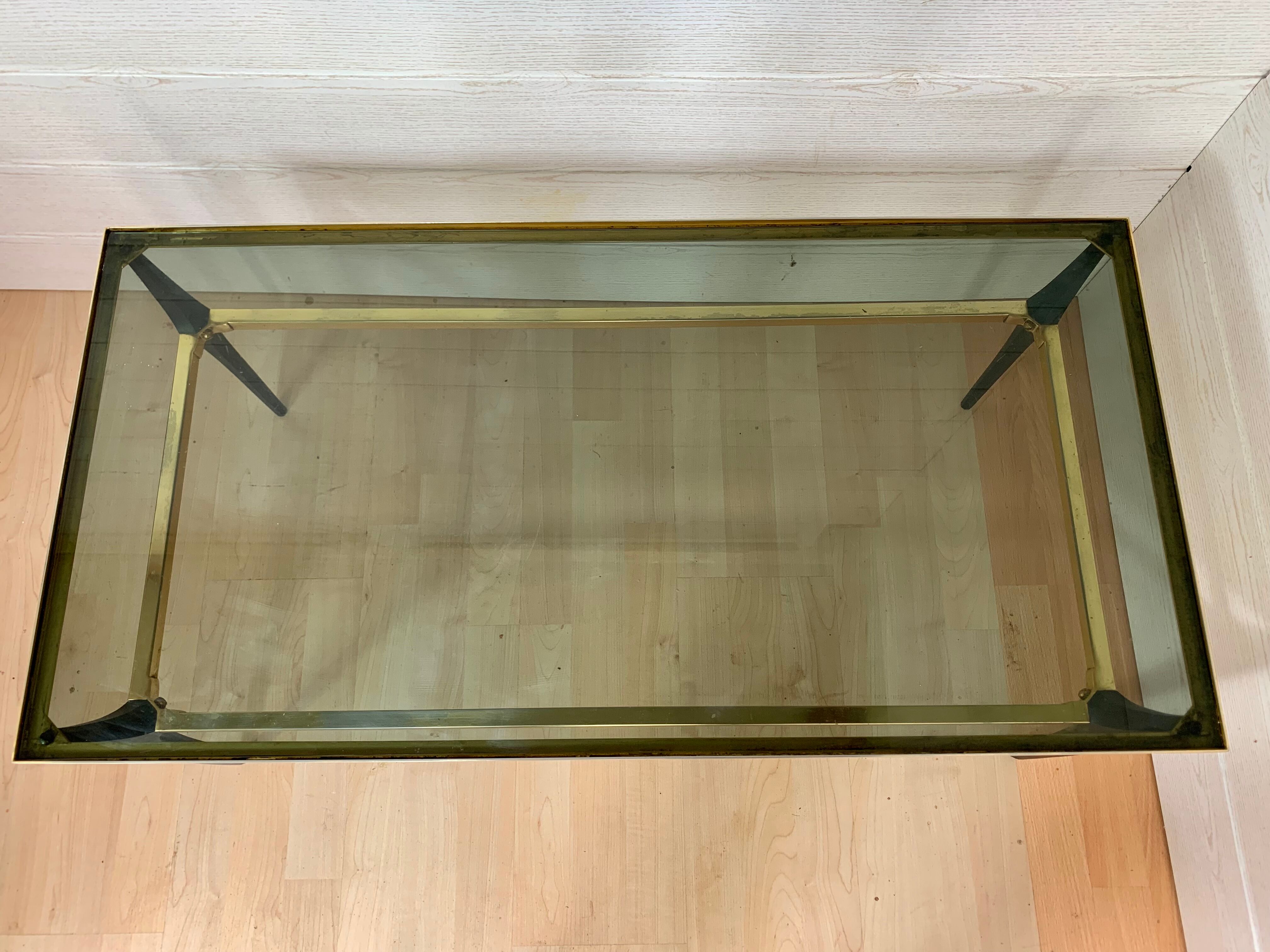 Vintage coffee table Italian design 1960