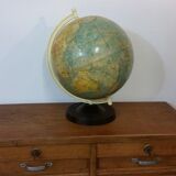Globe 1960 by Raths