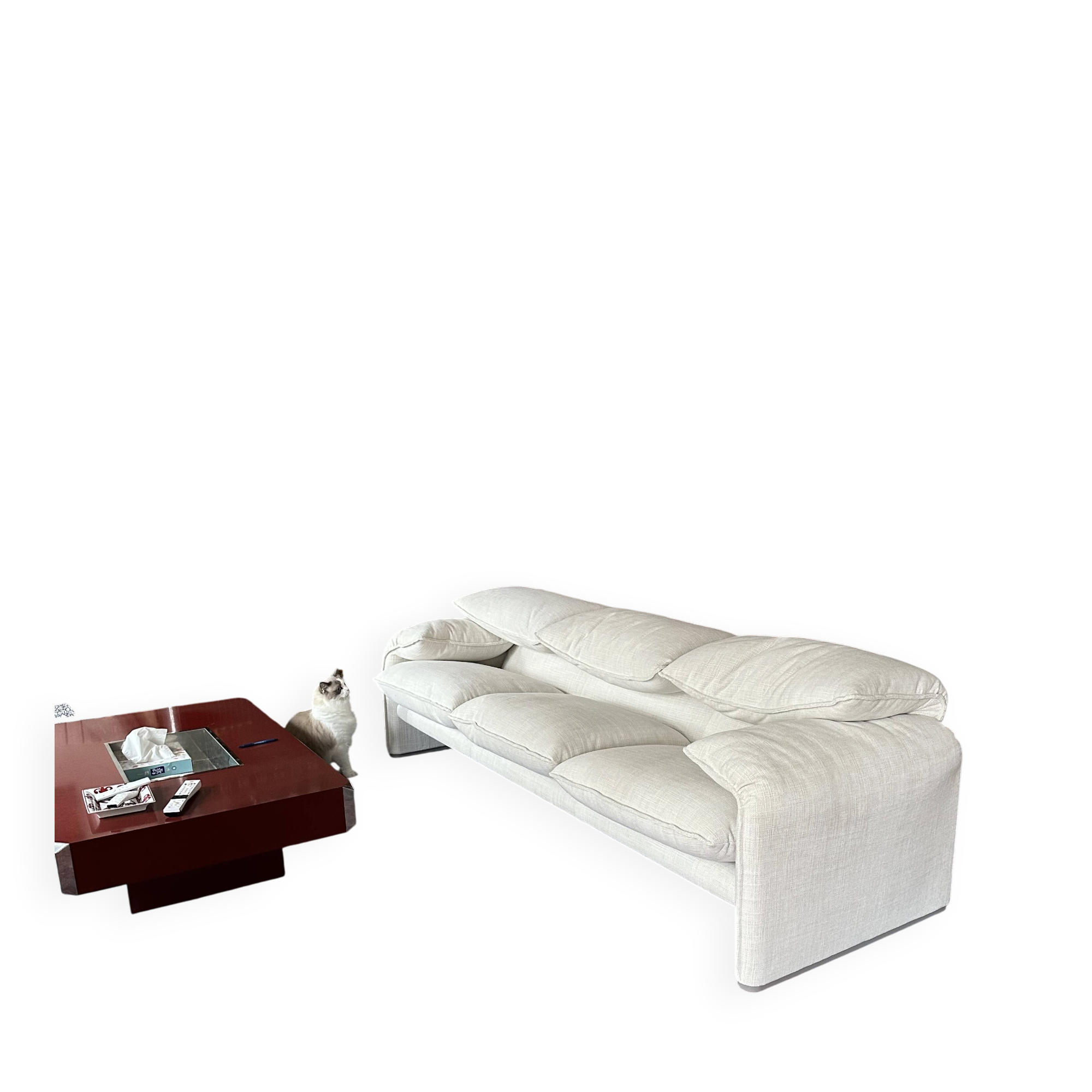 Maralunga 40 Sofa by Cassina
