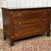 Commode Empire en acajou et dessus marbre XIXème