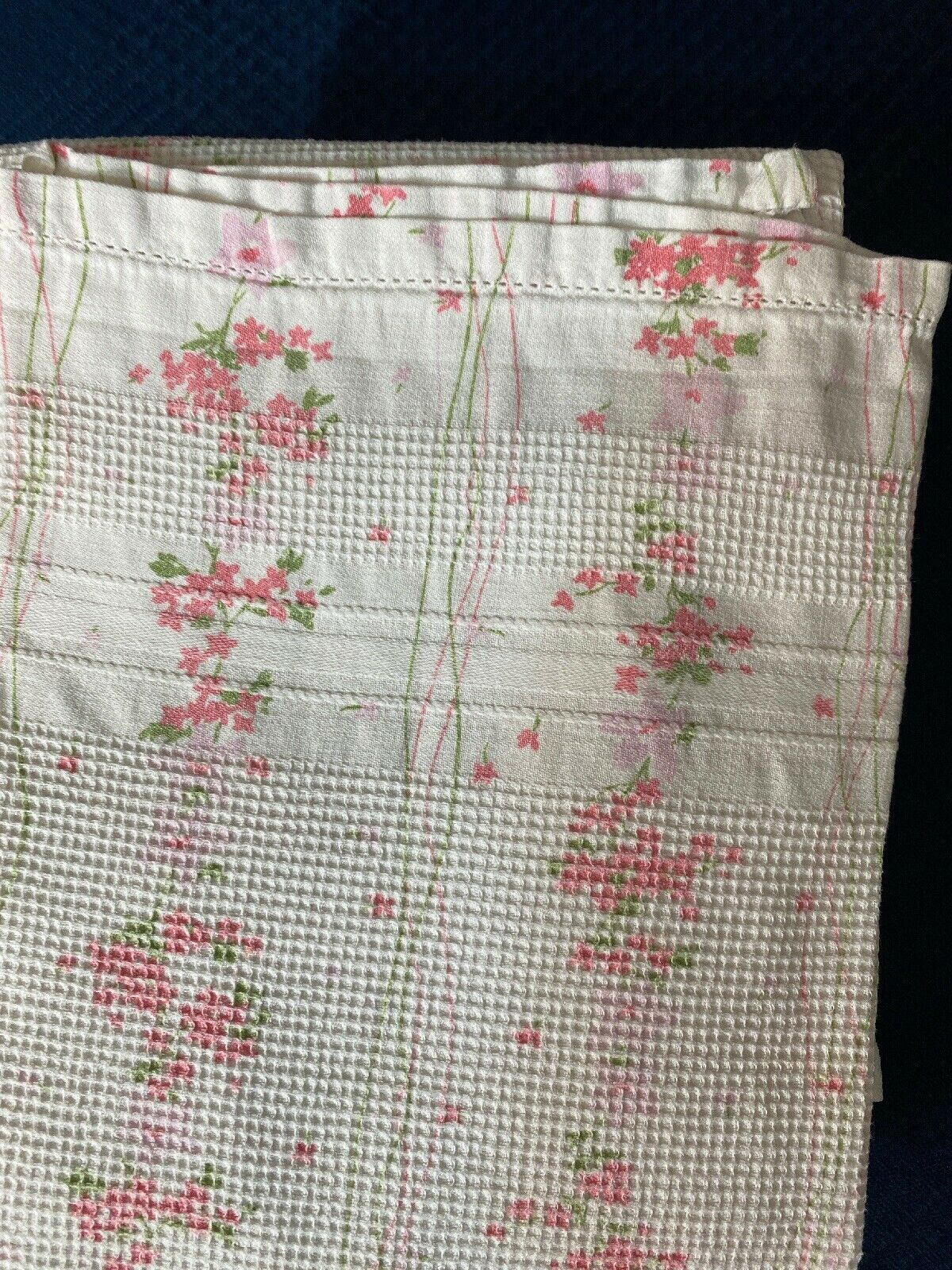 Lot of 6 flower pattern towels
