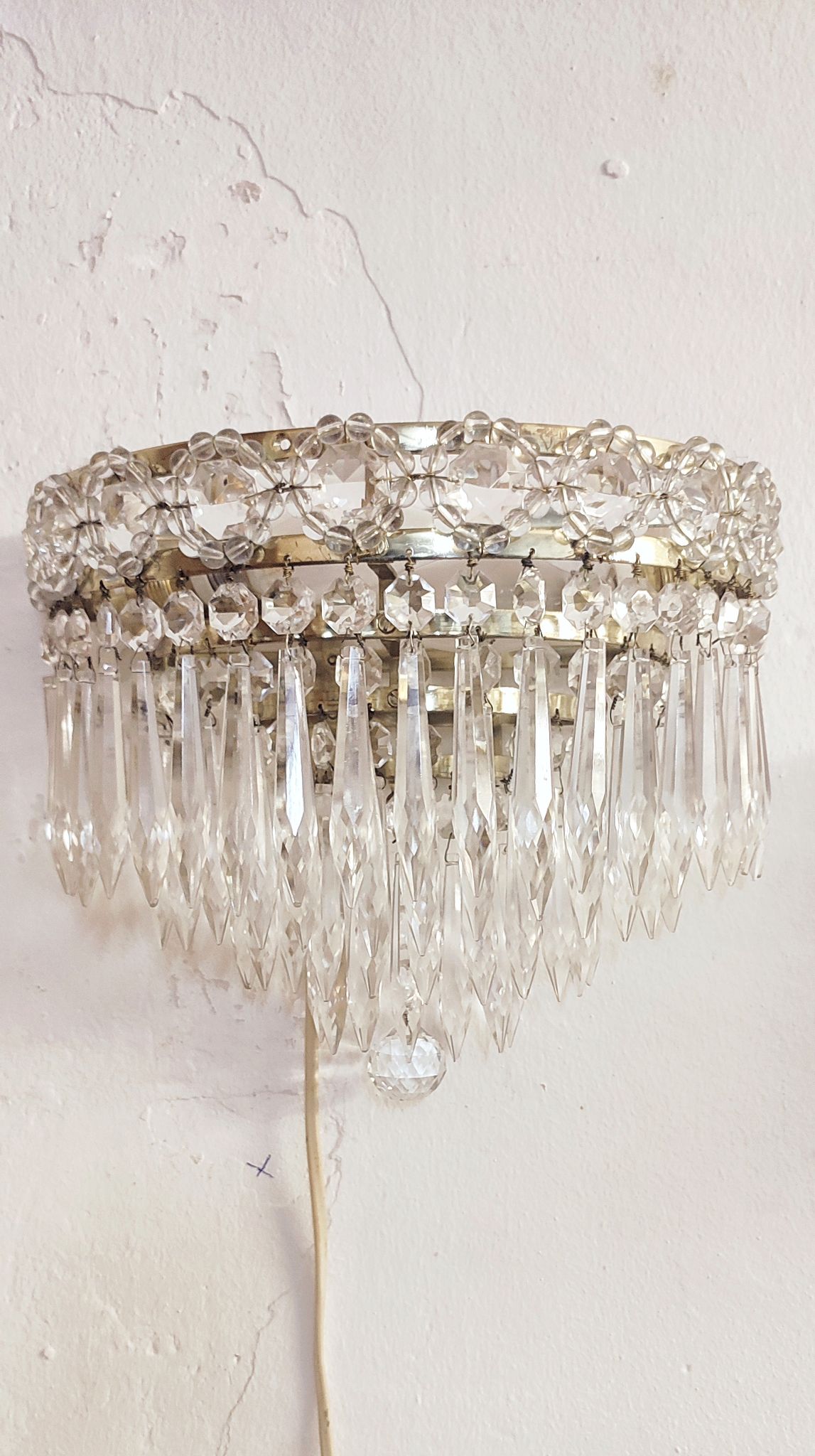 Appliques en cristal classiques. France, années 1950
