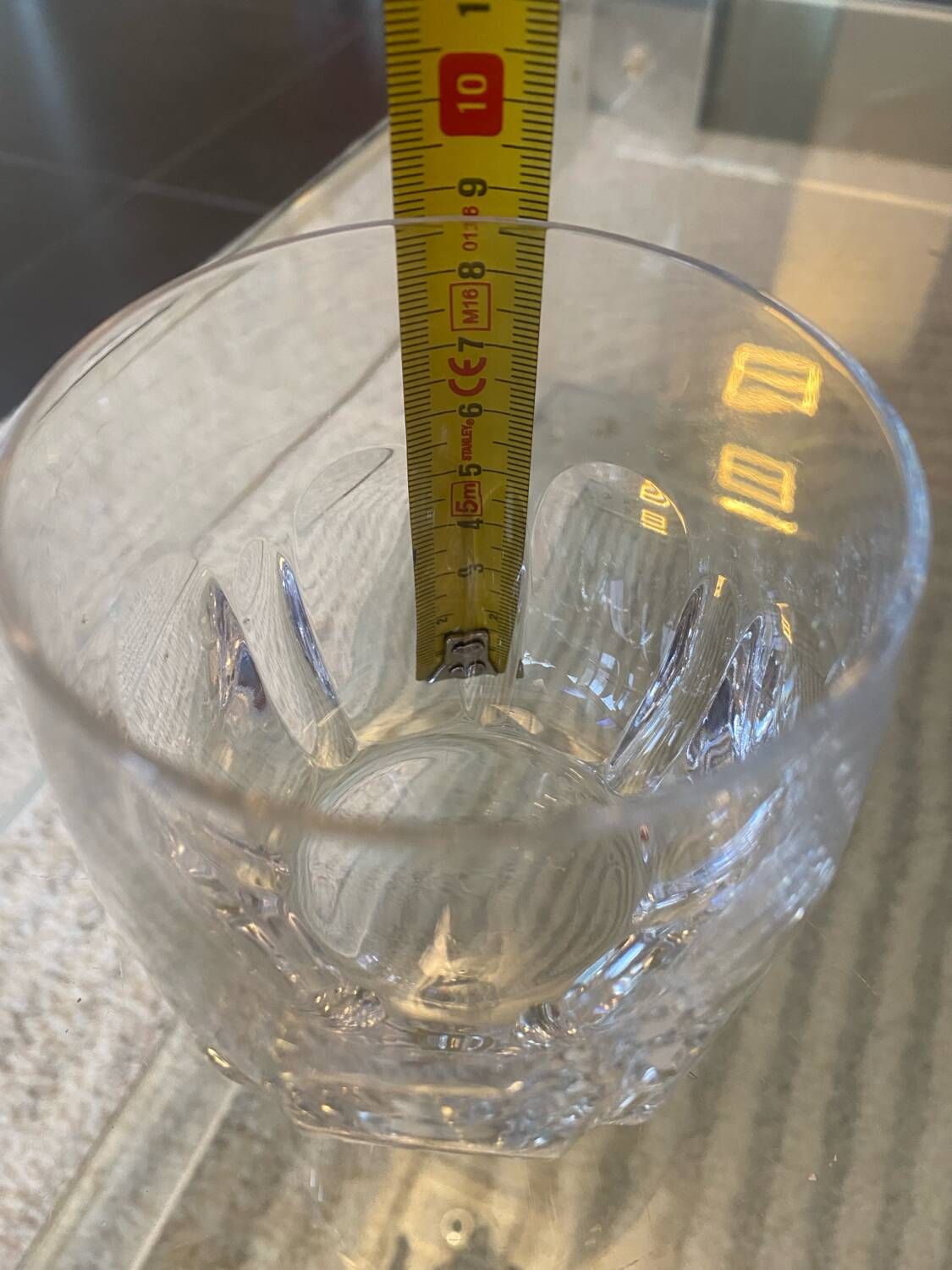 Daum France crystal glass in excellent condition