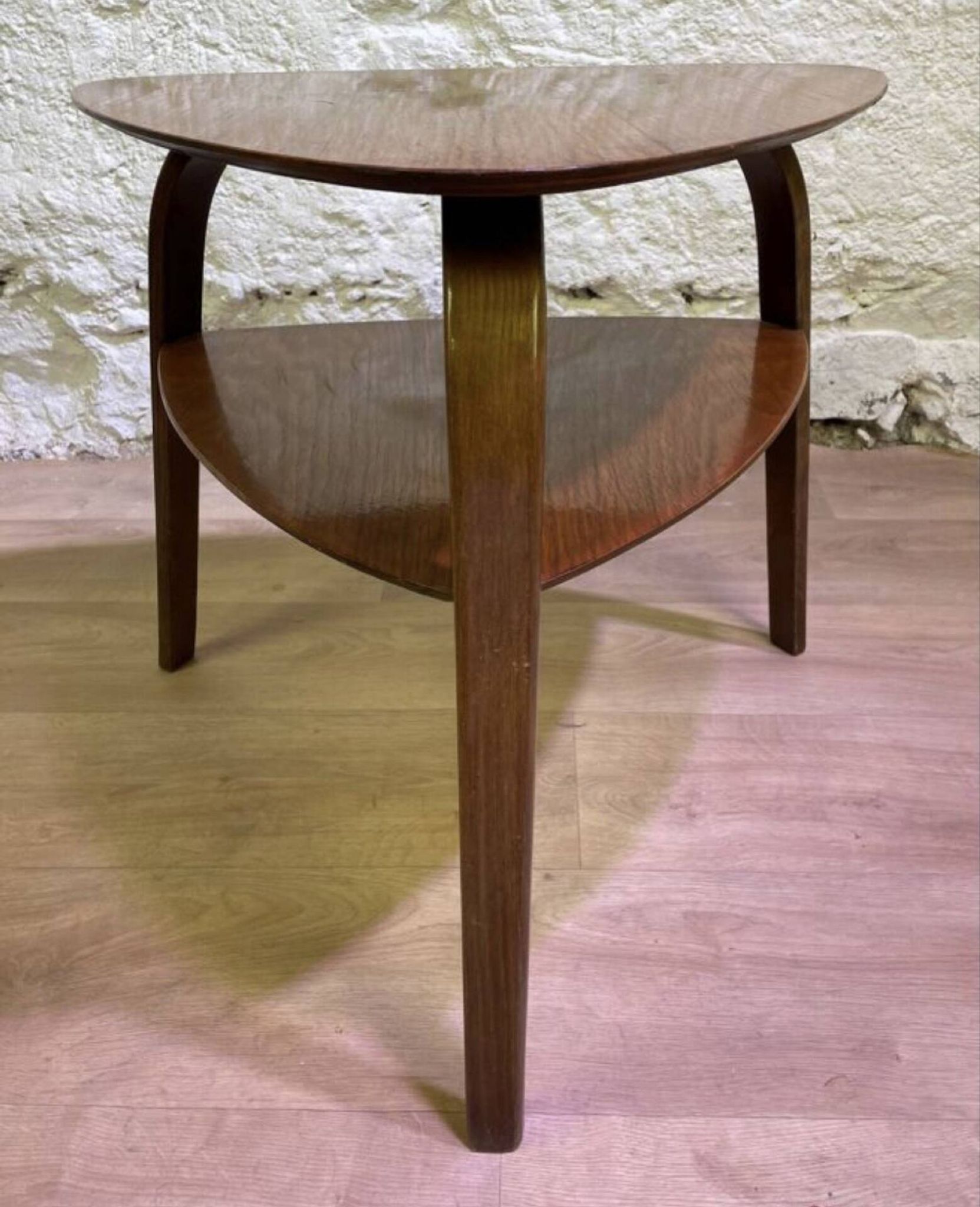 Guéridon tripode Bow Wood par Steiner