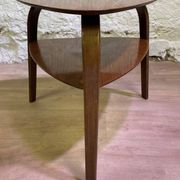 Guéridon tripode Bow Wood par Steiner