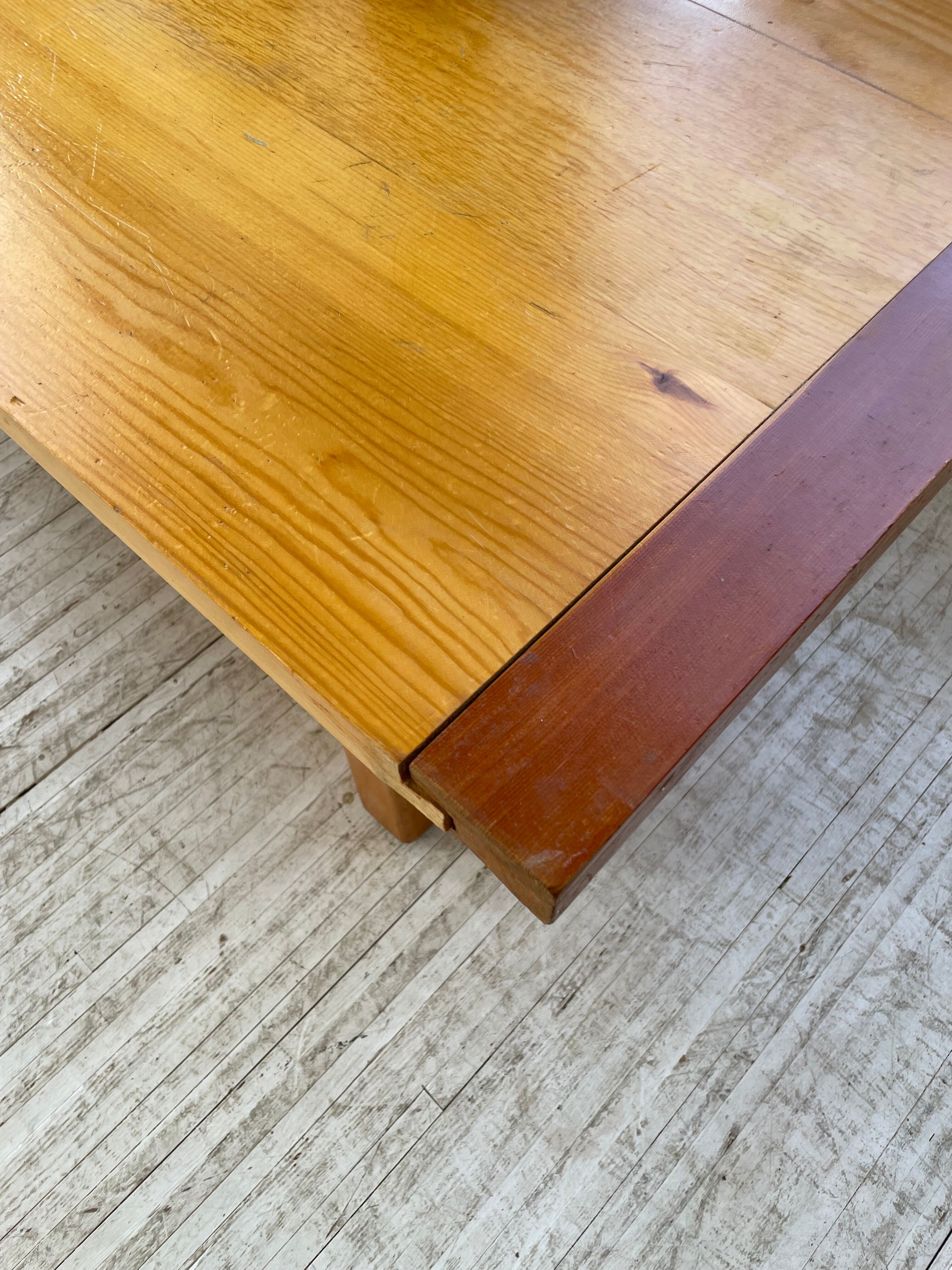 Mountain furniture table in pine 2m