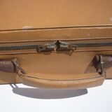Old suitcase with zip