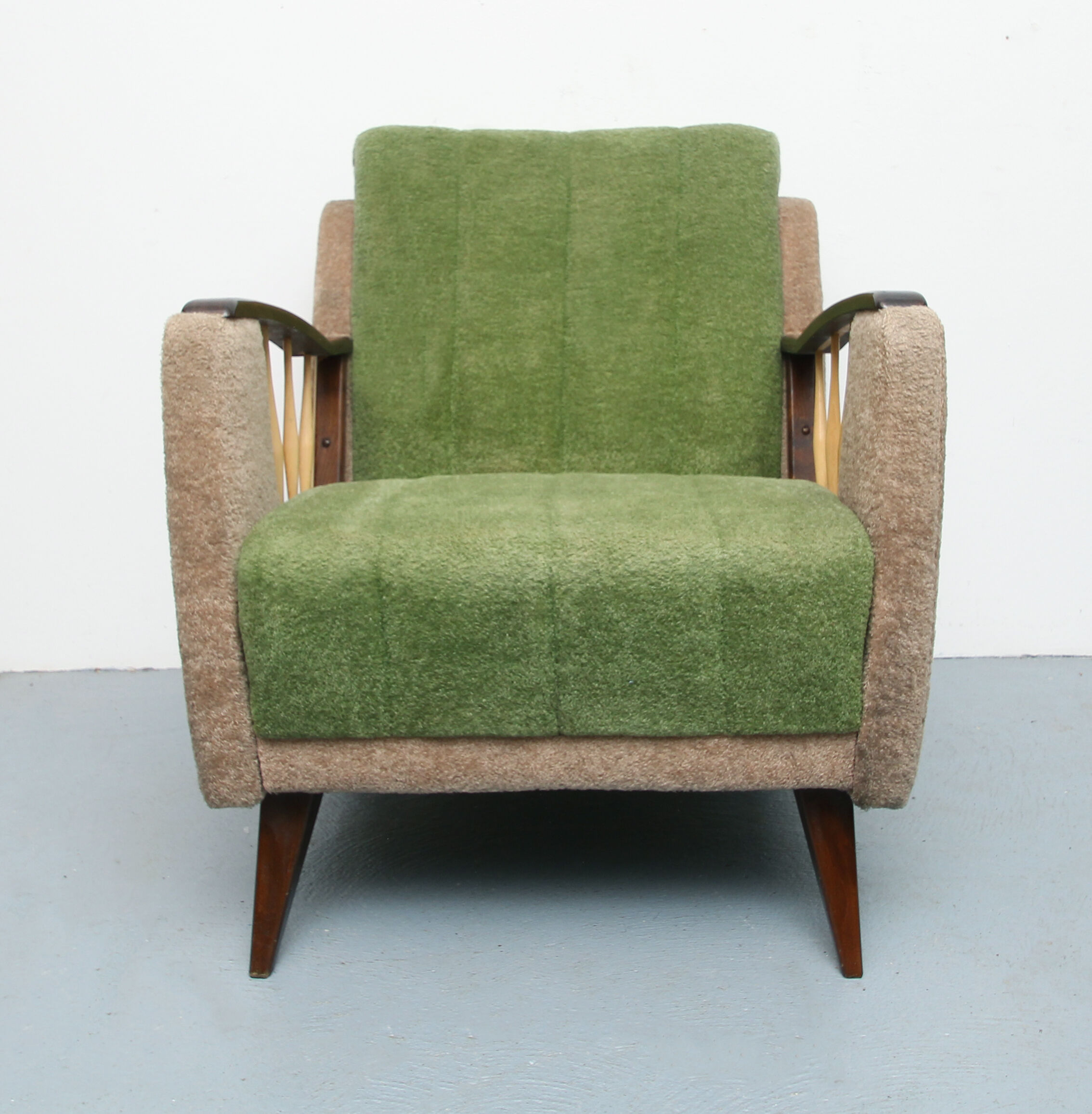 1950s chair in beige and green