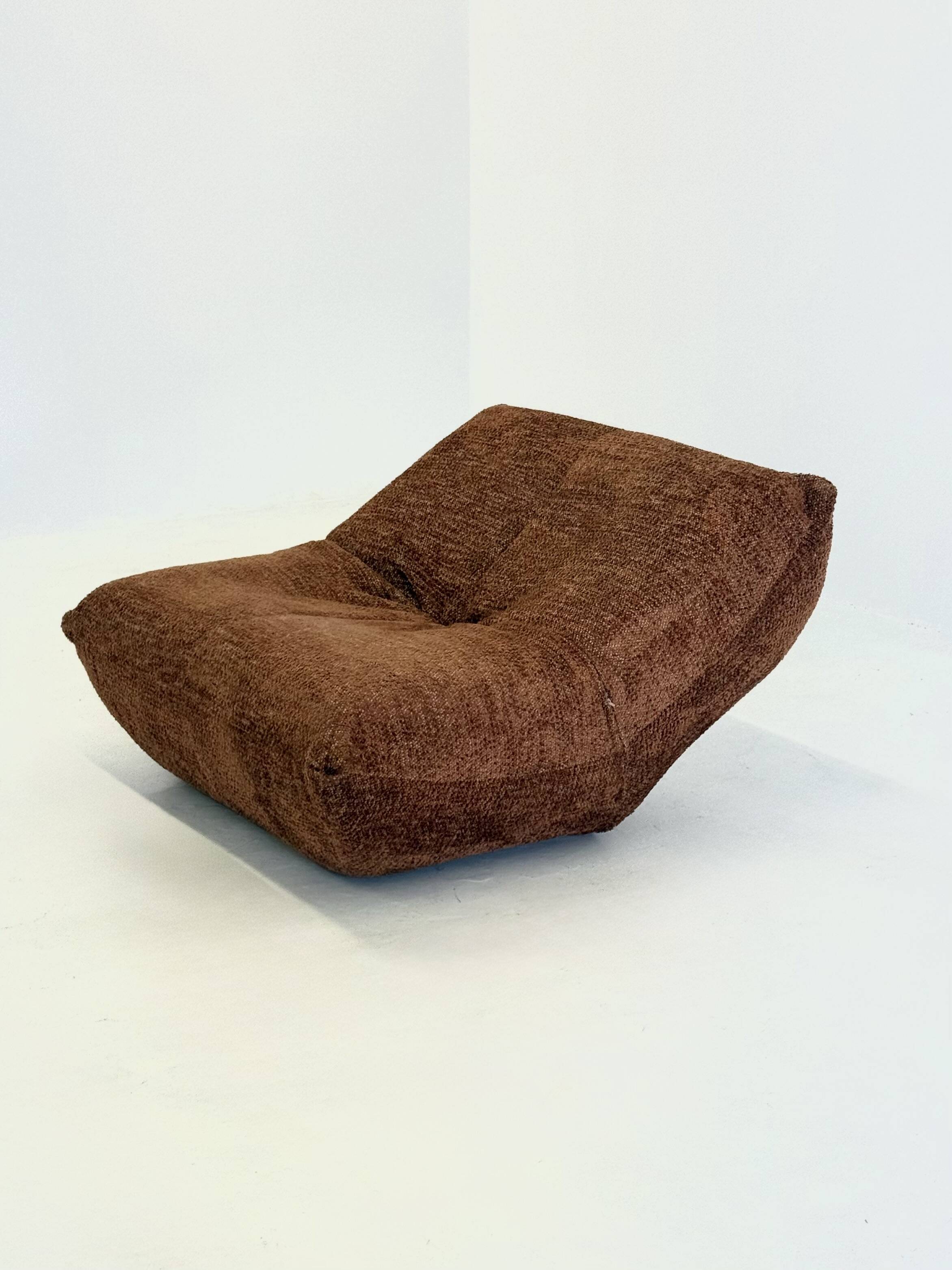 Papillon lounge chairs by Guido Maria Rosati for Giovannetti in rust brown