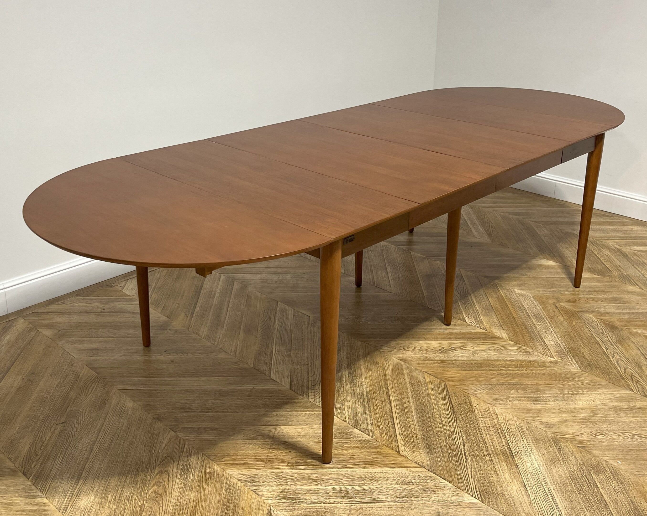 Table à rabat extensible en bois teinte noyer, 6/10 couverts | Selency