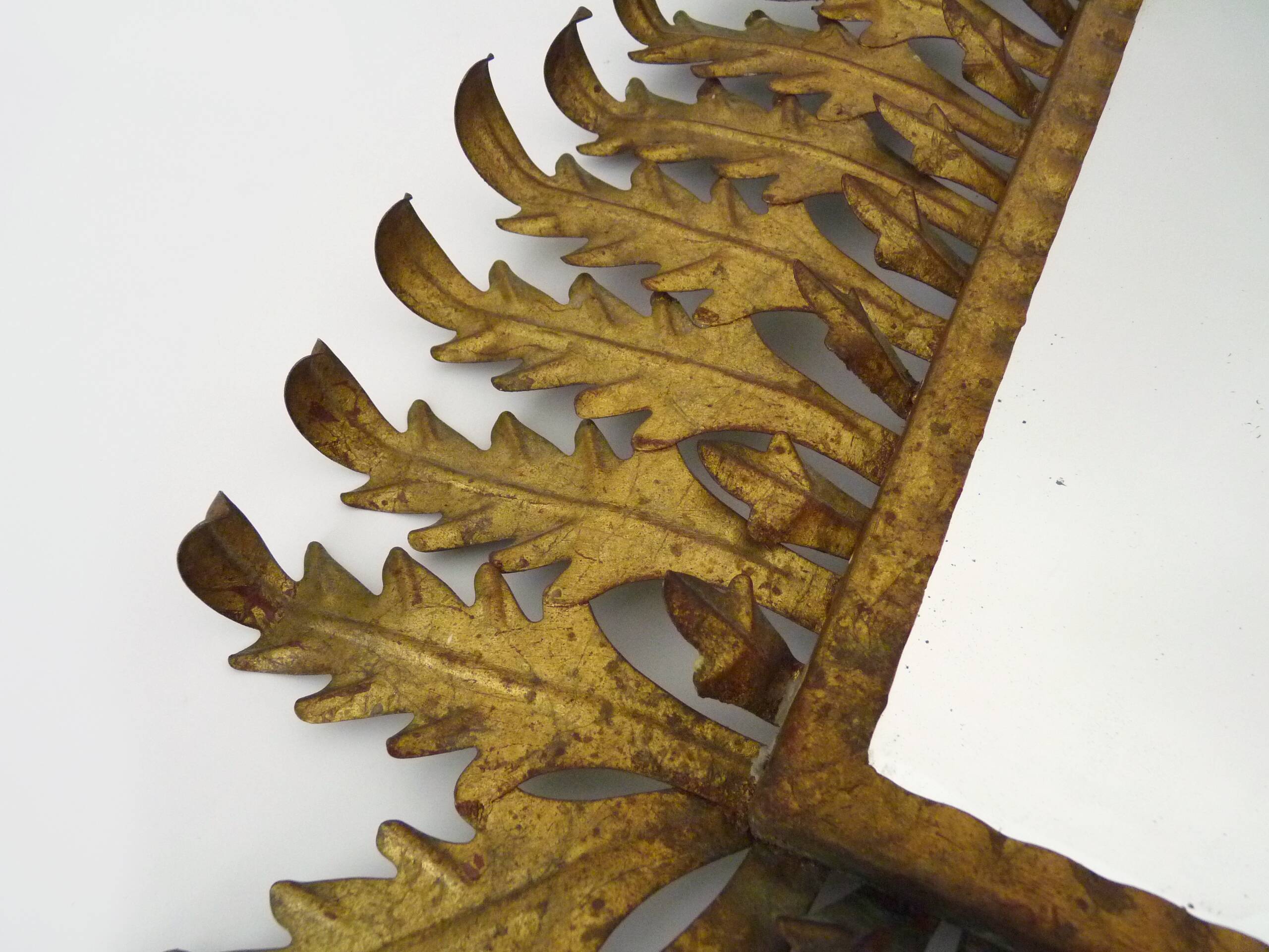Old rectangular oak leaf mirror in gilded metal Spain 60 70