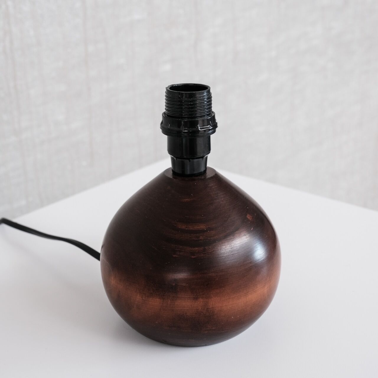 Turned wooden mid-century french table lamp