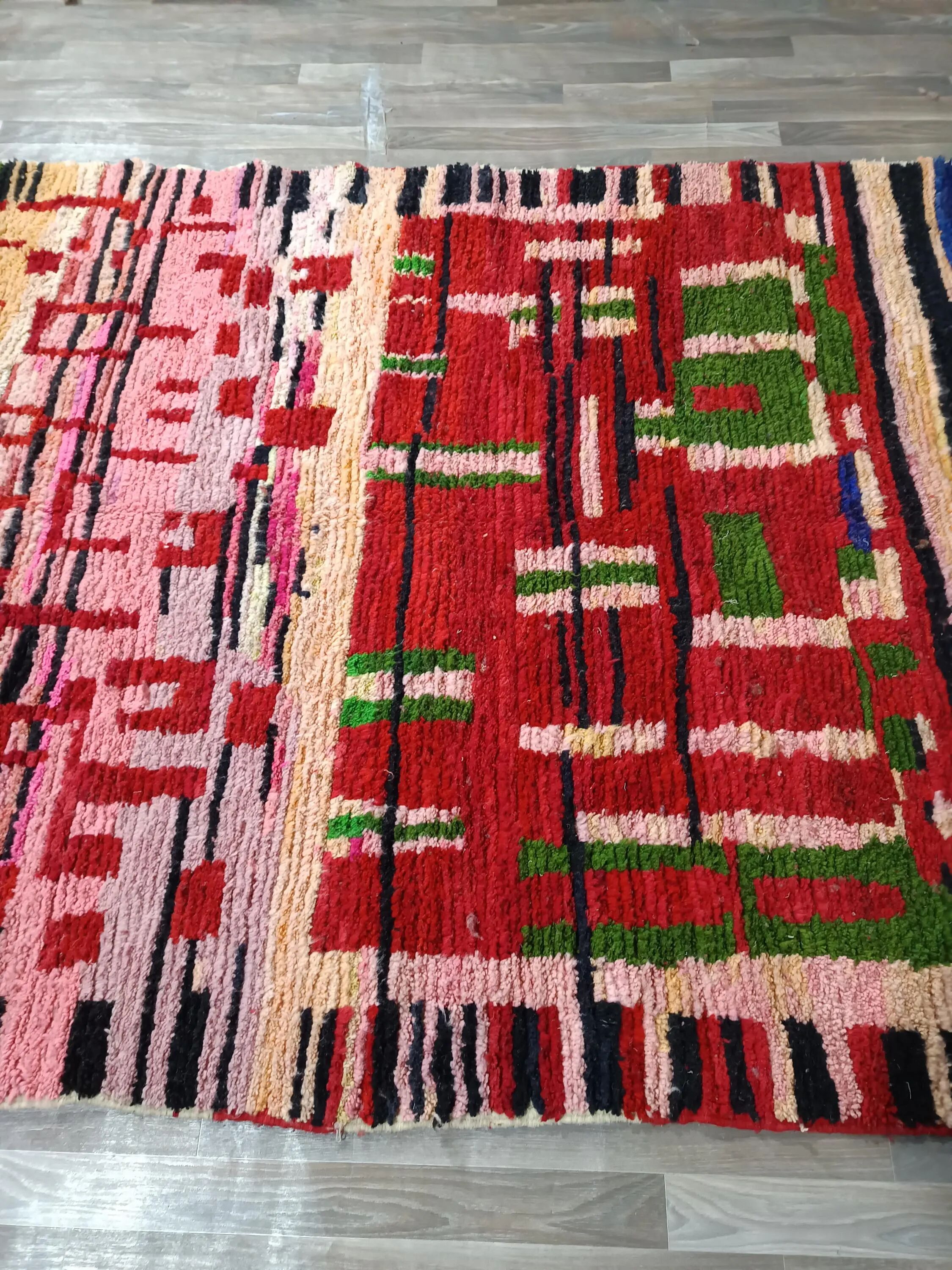 Traditional wool rug Morocco 3 x 2 m