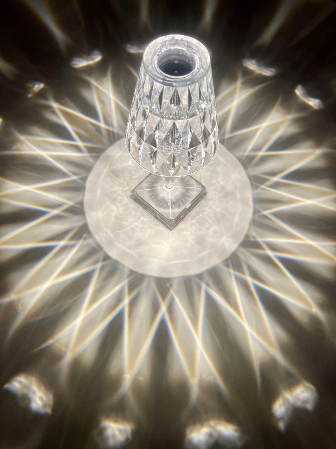 Kartell Original Transparent Battery Lamp – design by Ferruccio Laviani