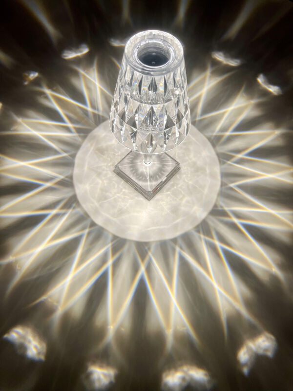 Lampe Kartell Battery originale transparente – design Ferruccio Lavian