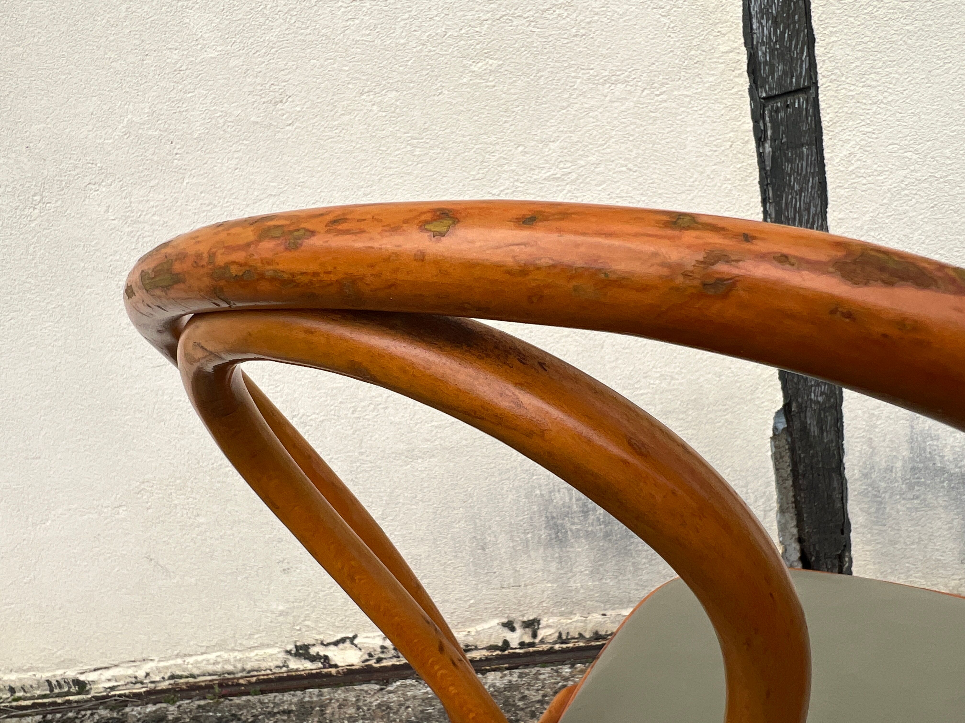 Lot de 14 chaises bistrot