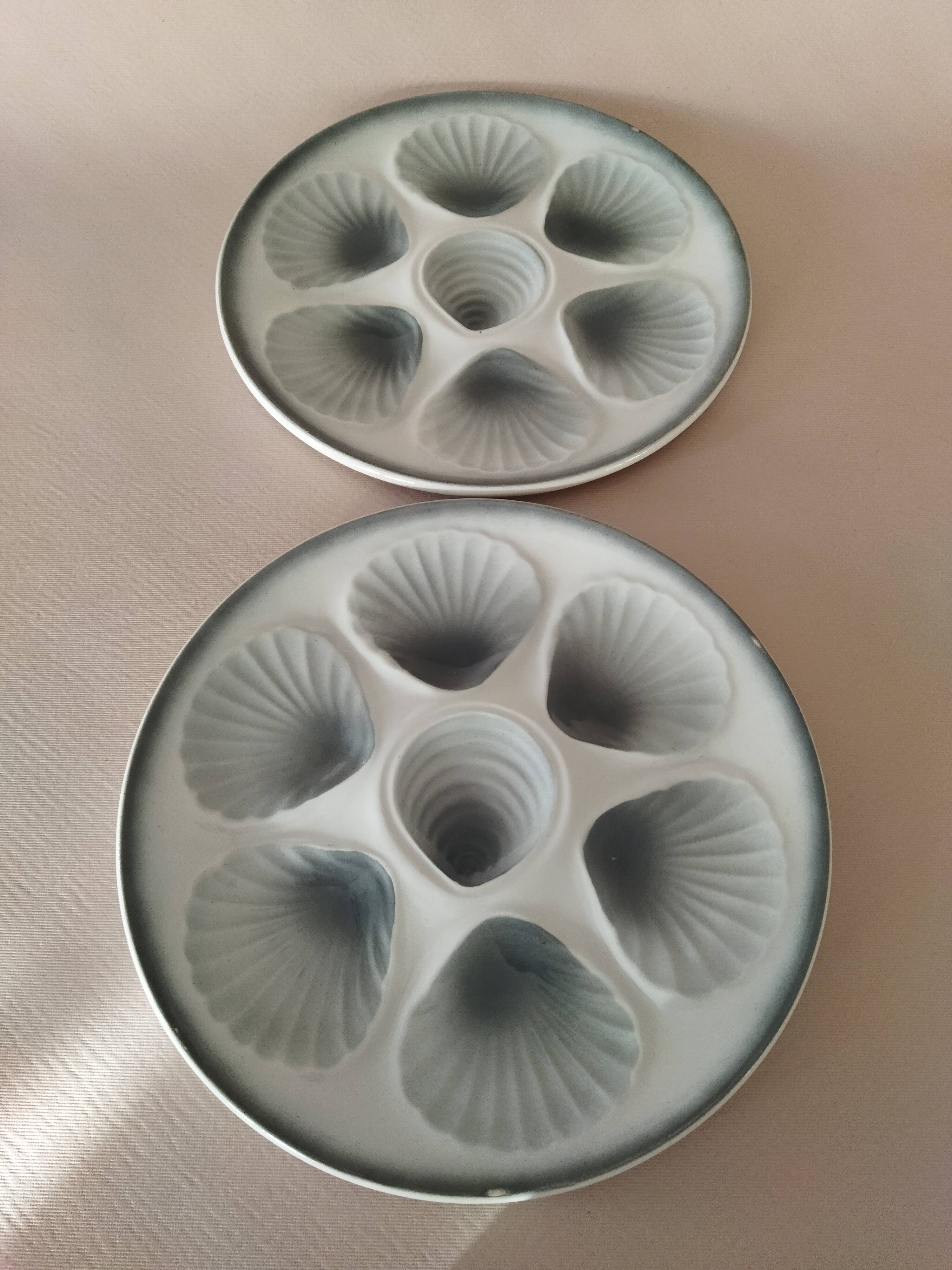 2 Moulin des Loups Orchies oyster plates