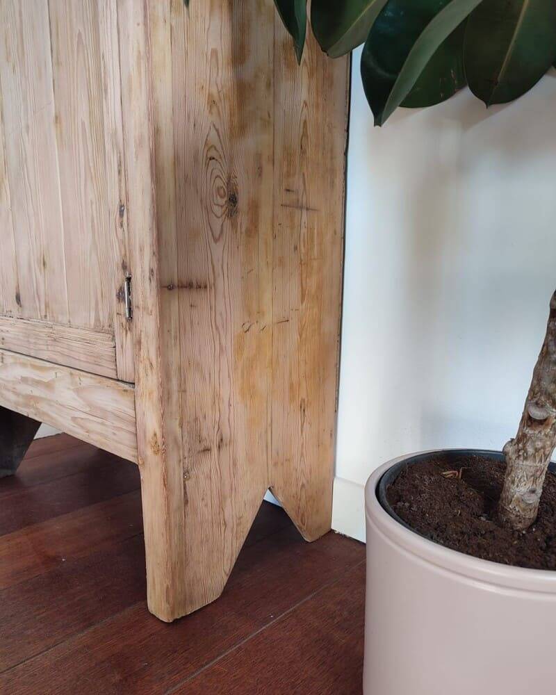 Vintage wooden wardrobe - 1 door