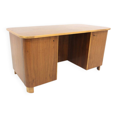 Bureau scandinave en noyer, Swedish Modern, Suède, 1940