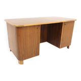 Scandinavian walnut desk, Swedish Modern, Sweden, 1940.