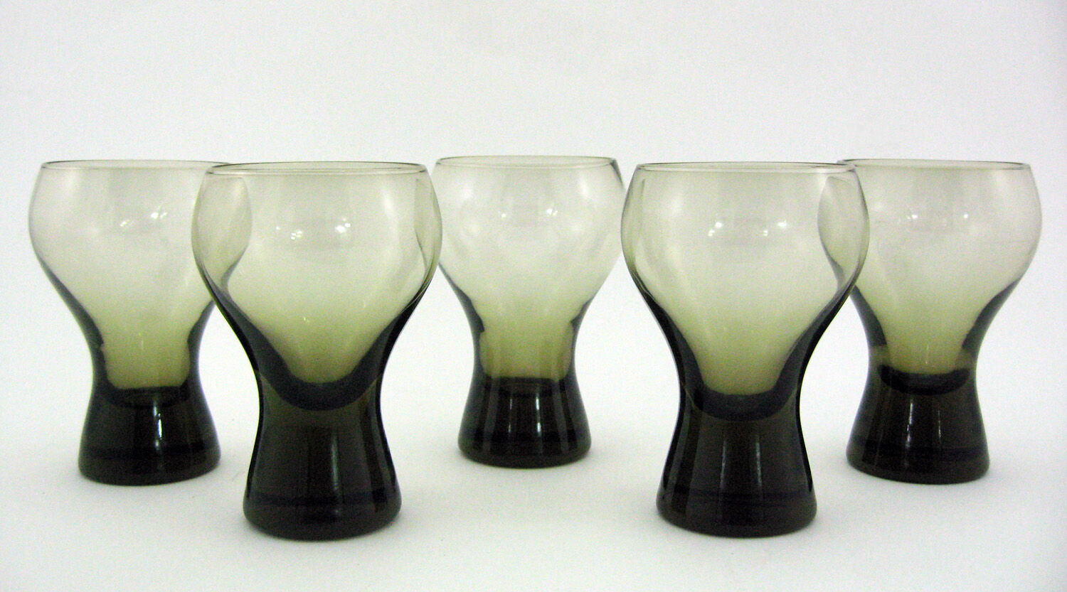 5 cocktail glasses in brown smoked glass - Luminarc verrerie d'Arques France - vintage 70s