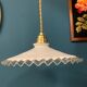 Suspension en opaline blanche en fil doré