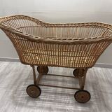 Rattan cradle on casters with mattress