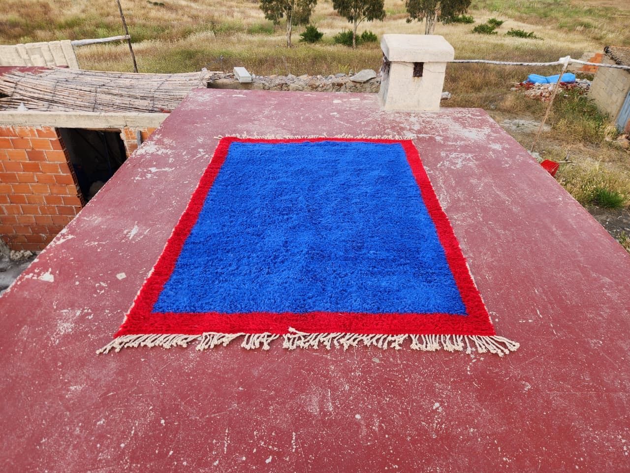 Authentic Beni Ouarain rug 250 x 180 cm – Cobalt blue and red – Piece