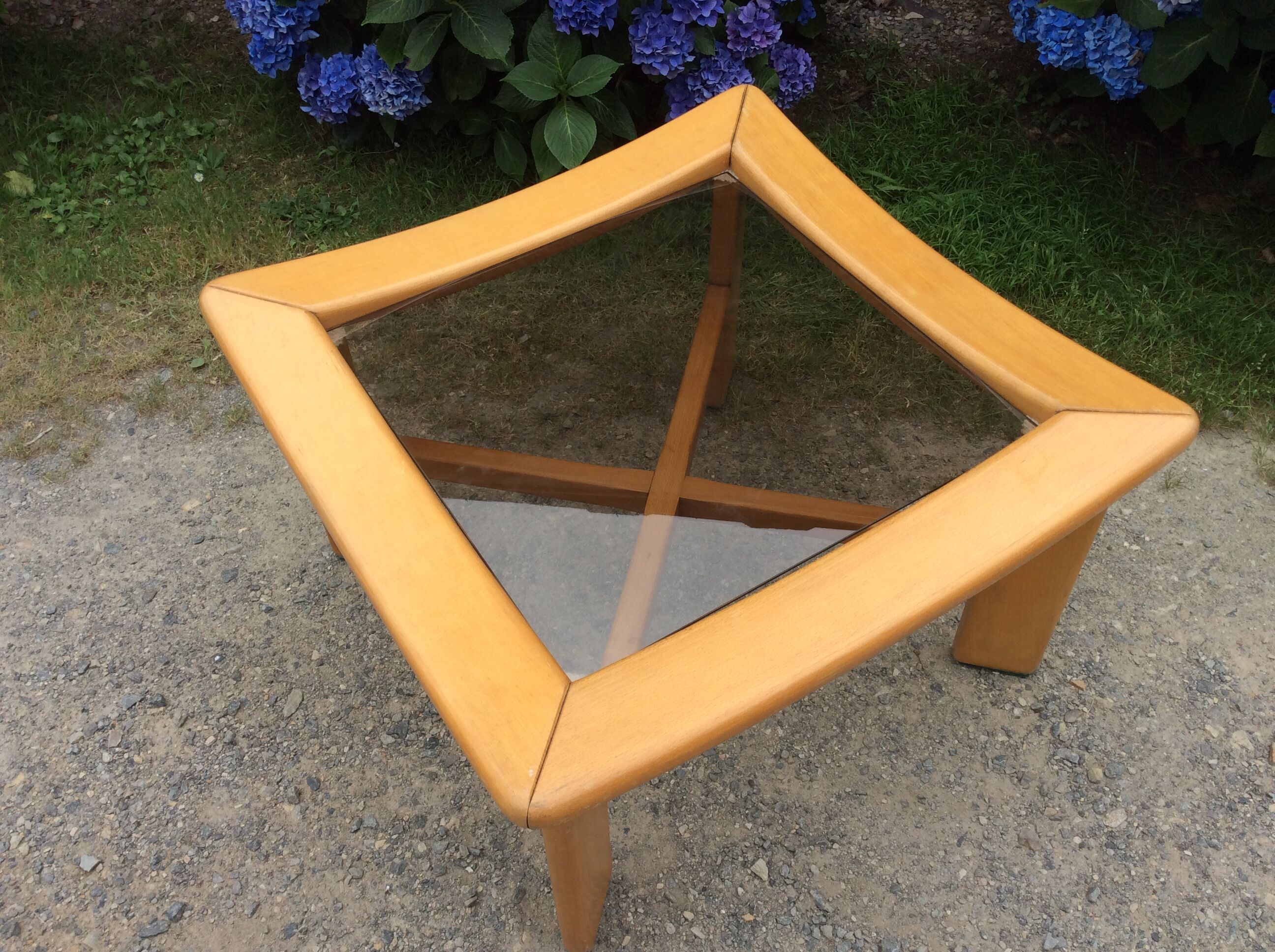 Vintage Scandinavian design coffee table in solid beech.