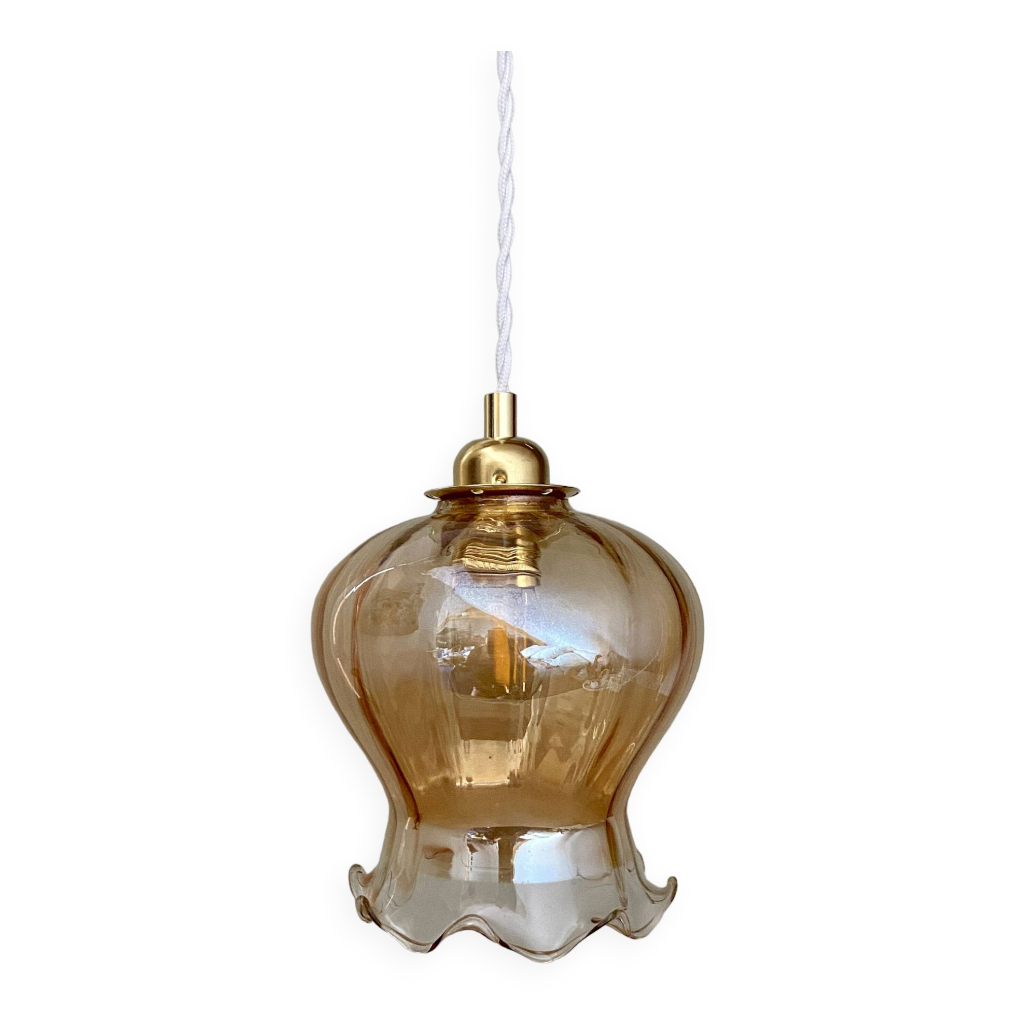 Susspension globe vintage en verre ambré légèrement nacré