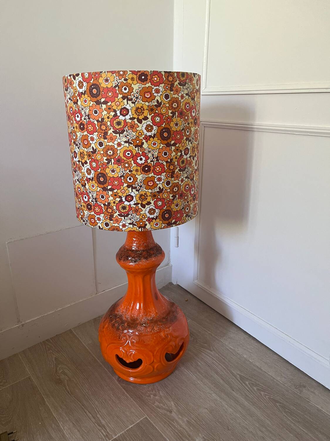 Ceramic lamp from the 70s