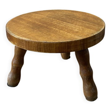 Petit tabouret en bois massif