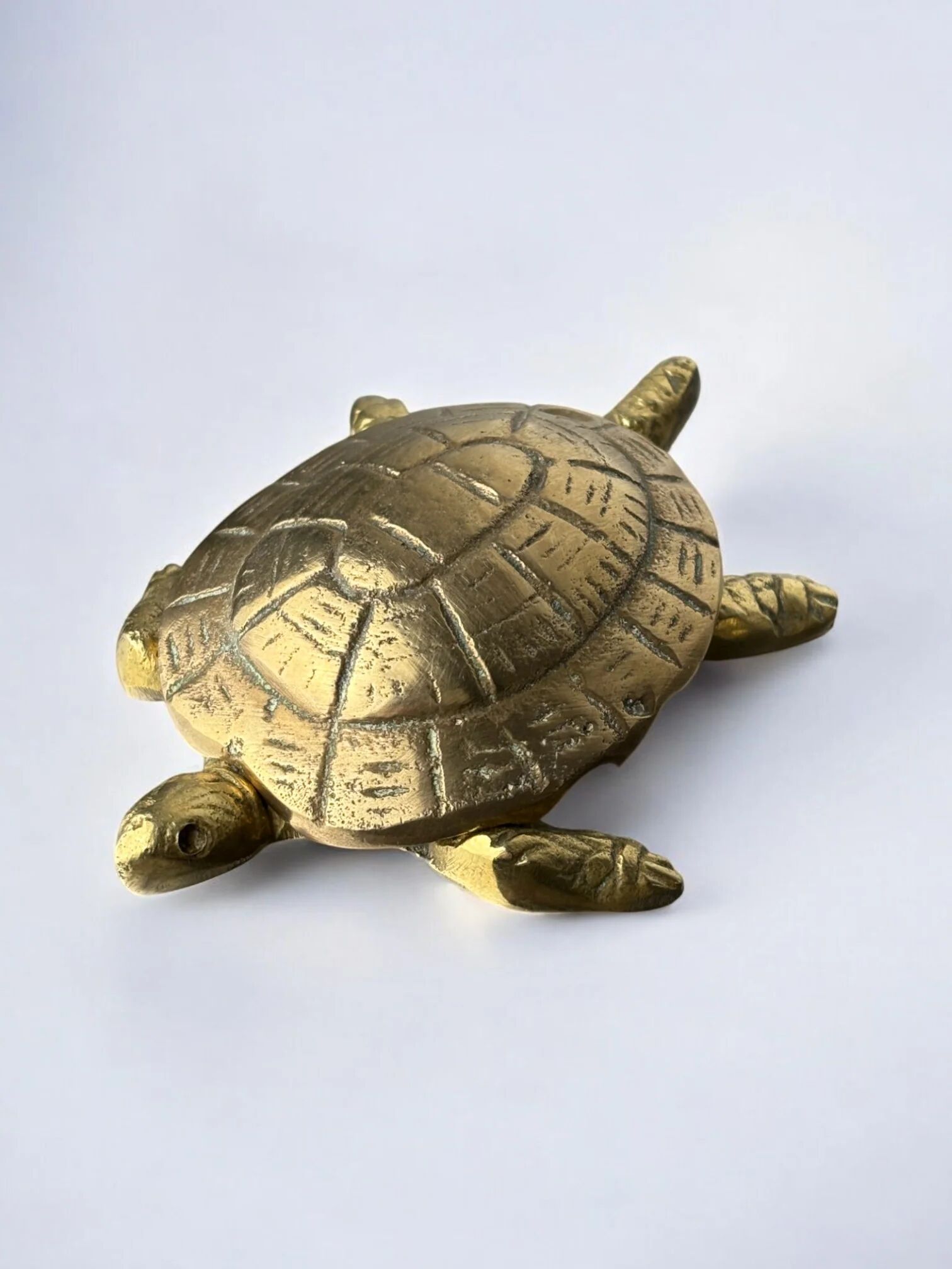 Regency turtle ashtray in bronze, Spain, 1980s
