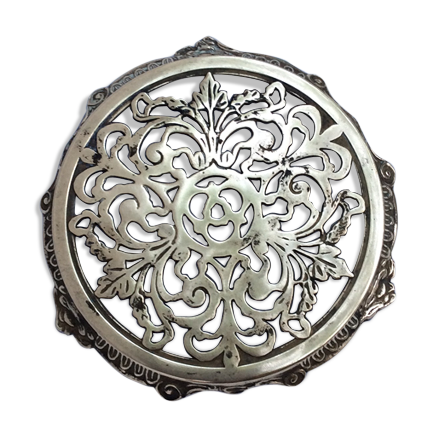 Round flat in vintage brass