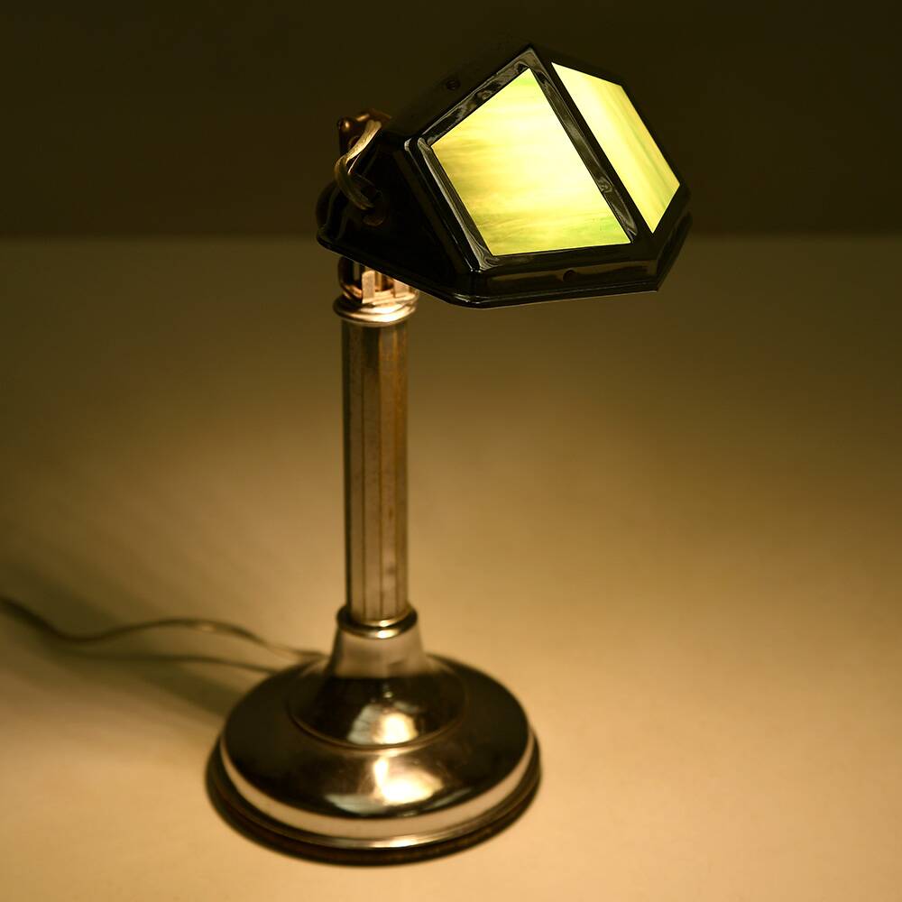 Art deco pirouett desk lamp