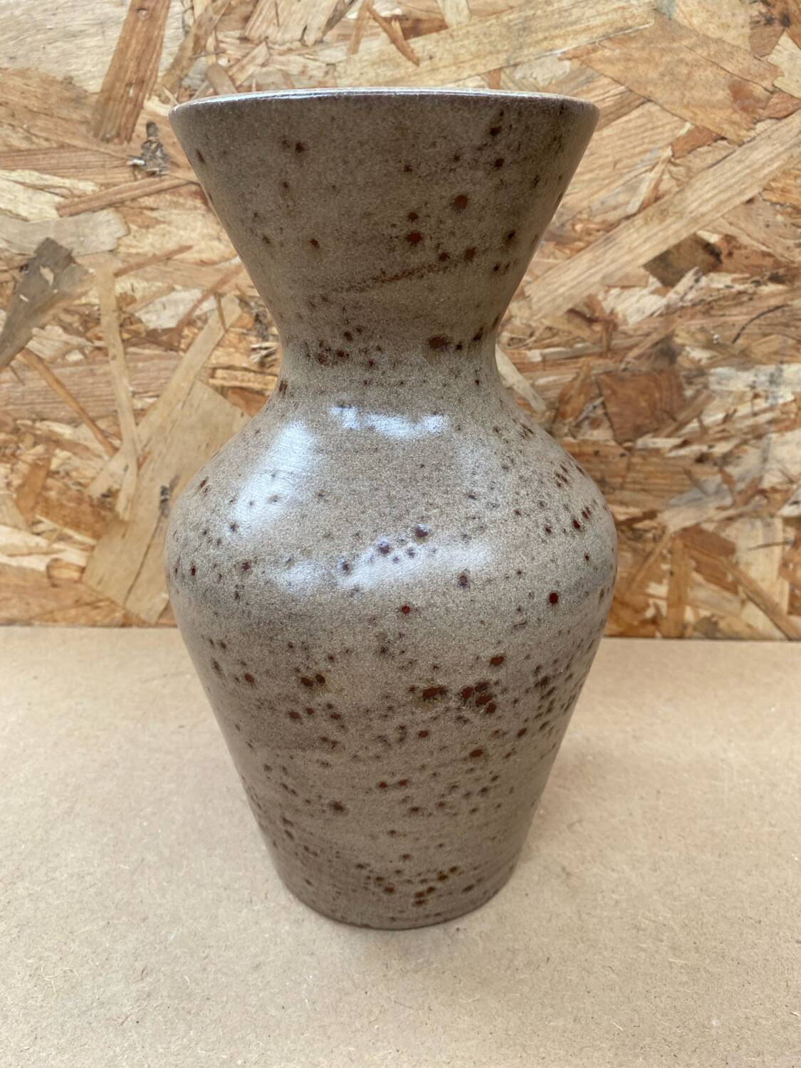 Antique etruscan vase ceramic beige speckled brown vintage