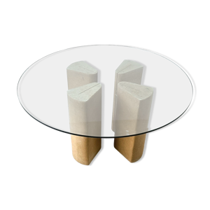 Table à manger en pierre