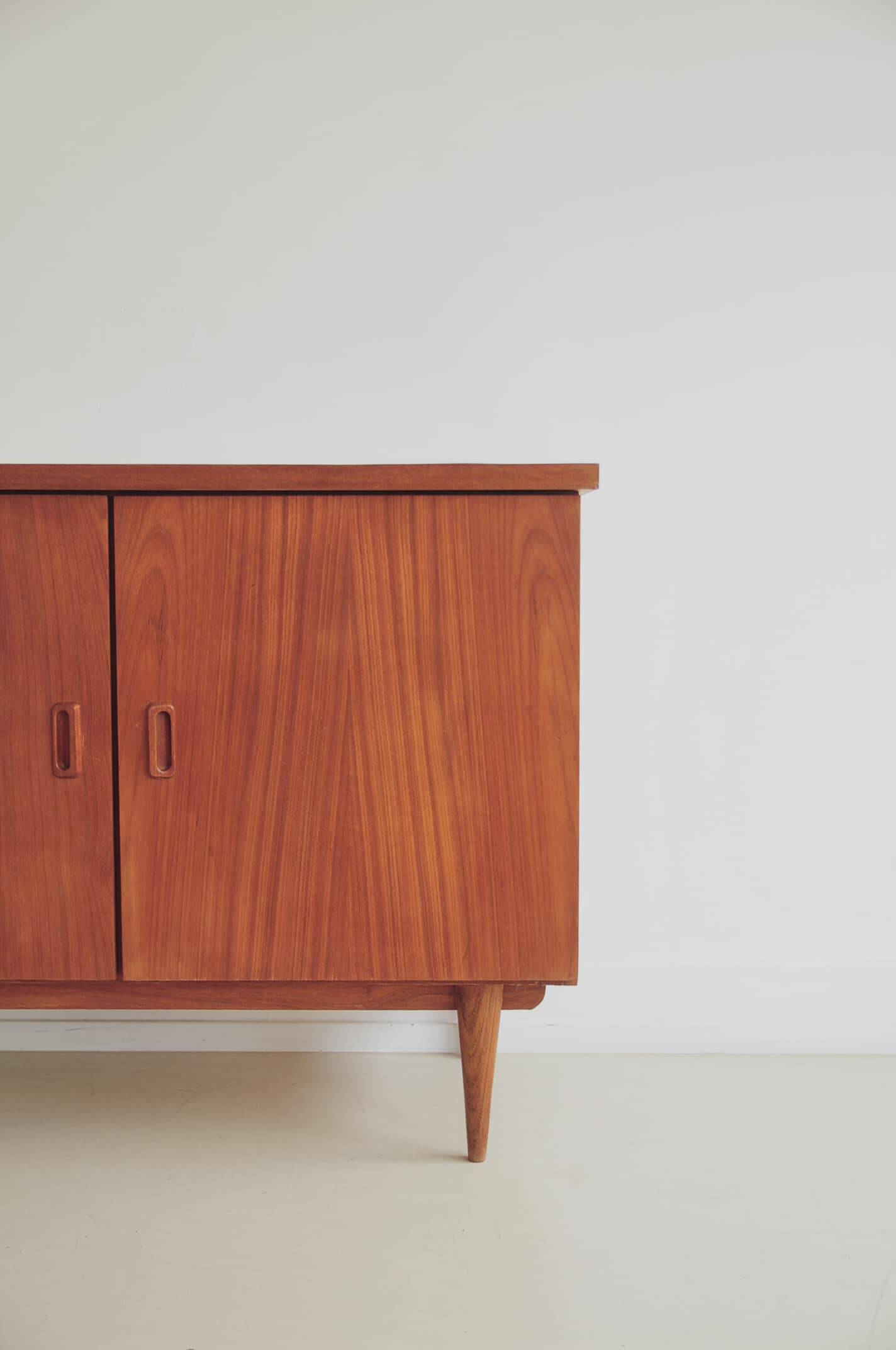 Commode en teck