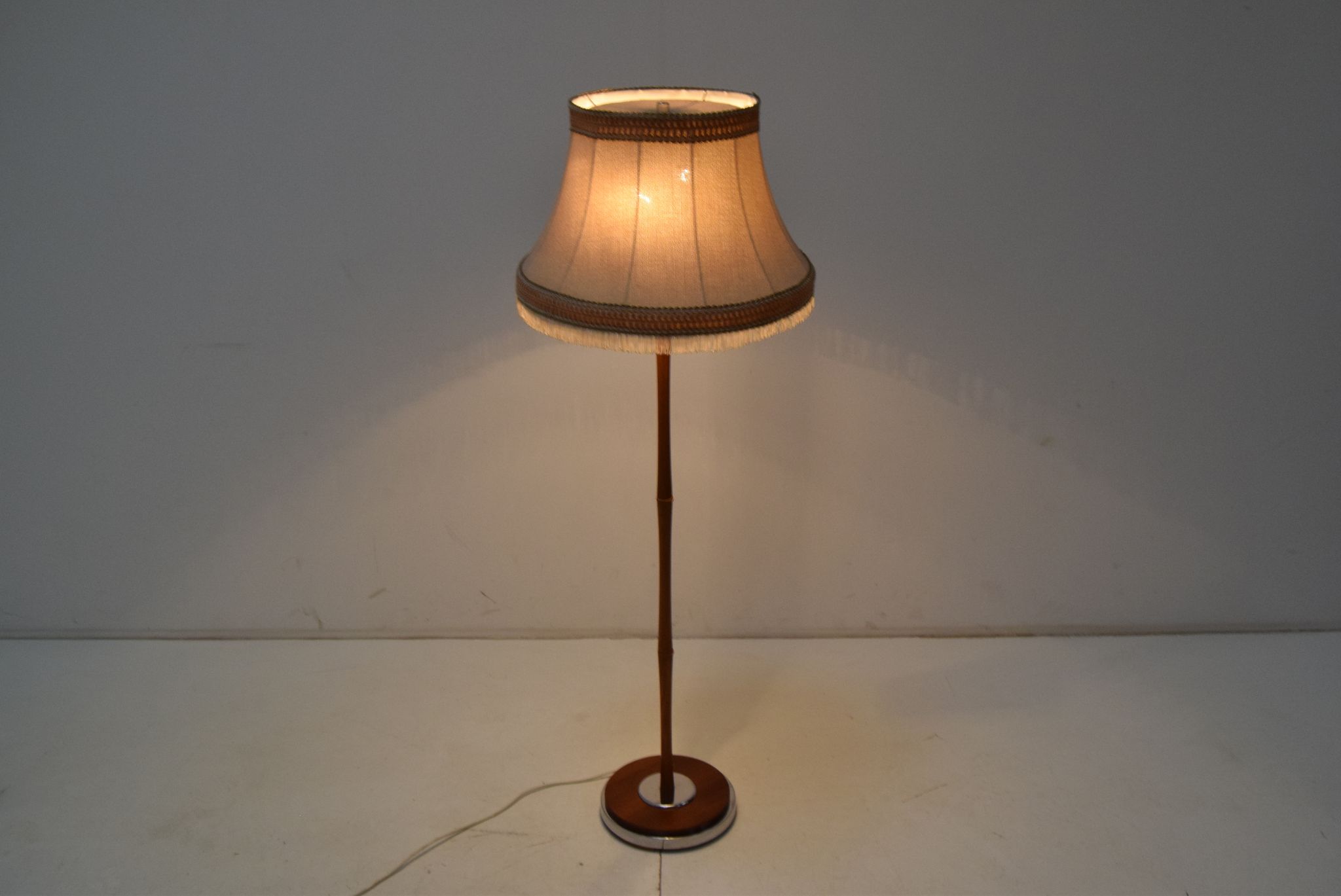 Lampadaire du milieu du siècle années 1960
