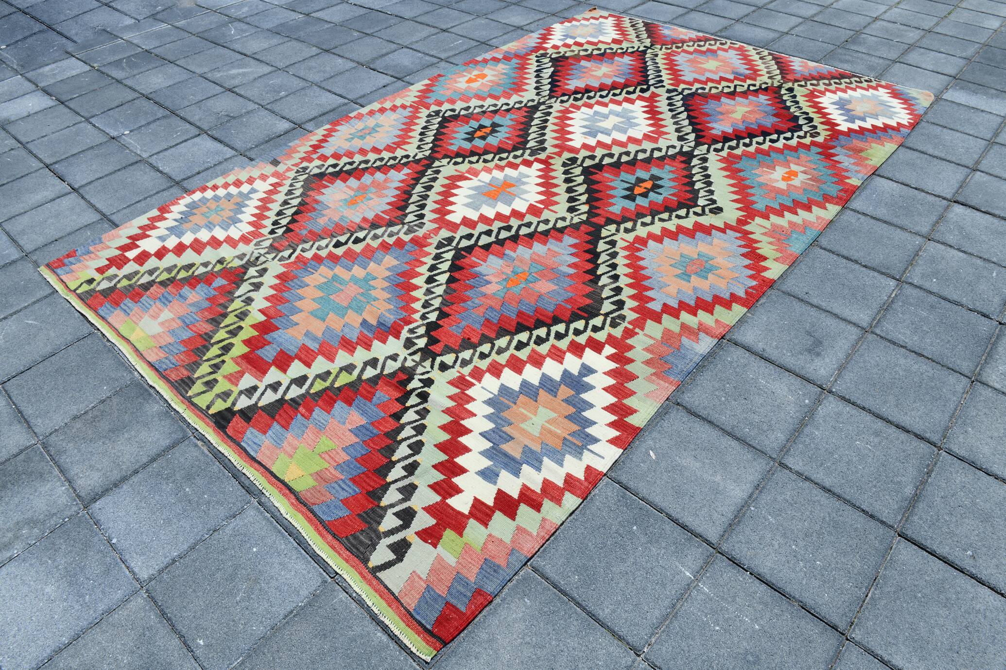 Kilim Long Wide Multicolor Geometric Stlye Vintage Kilim Rug, 199x320 Cm