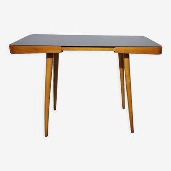 Table basse par Jiri Jiroutek