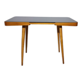Table basse par Jiri Jiroutek