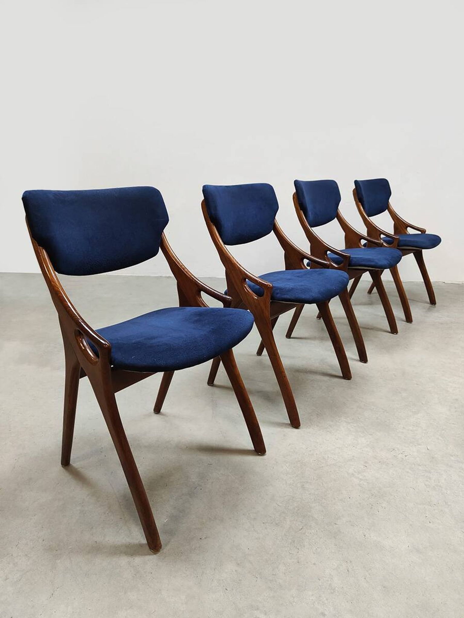 Danish vintage design dining chairs Hovmand Olsen