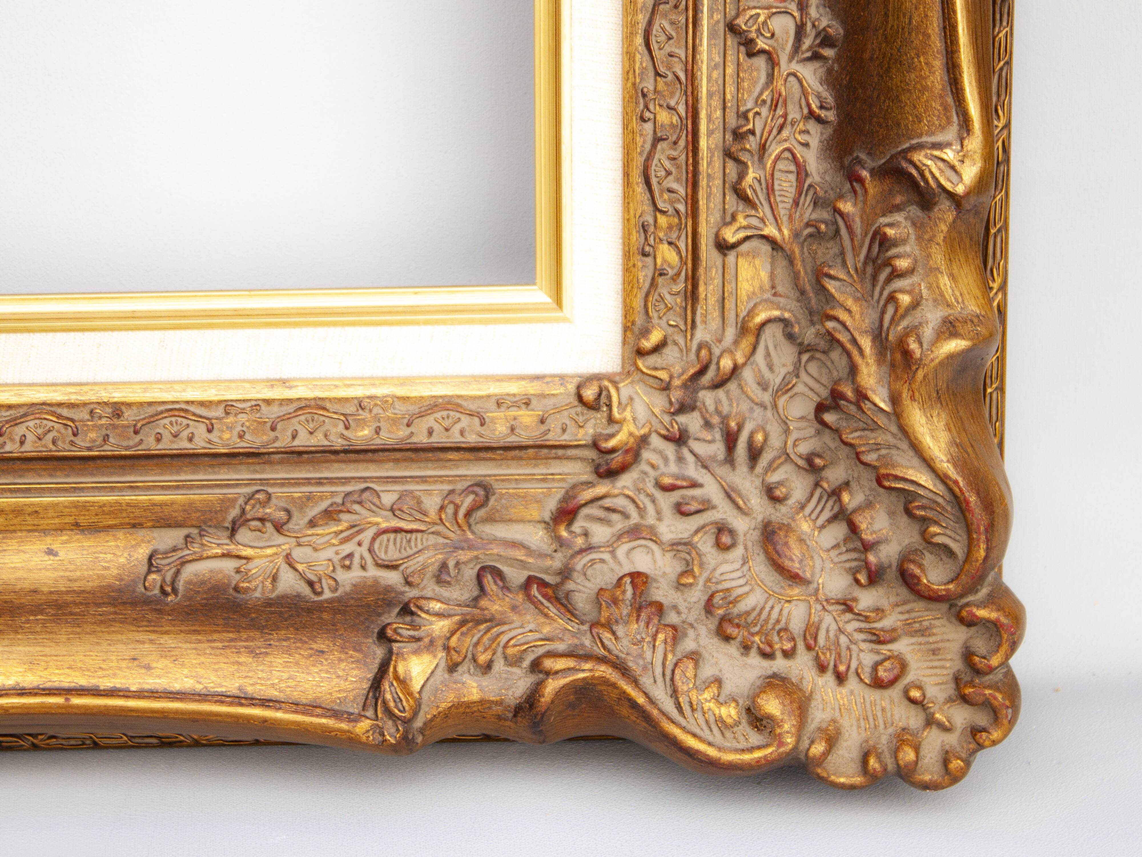 Marco barroco vintage de madera y paspartú hecho a mano.