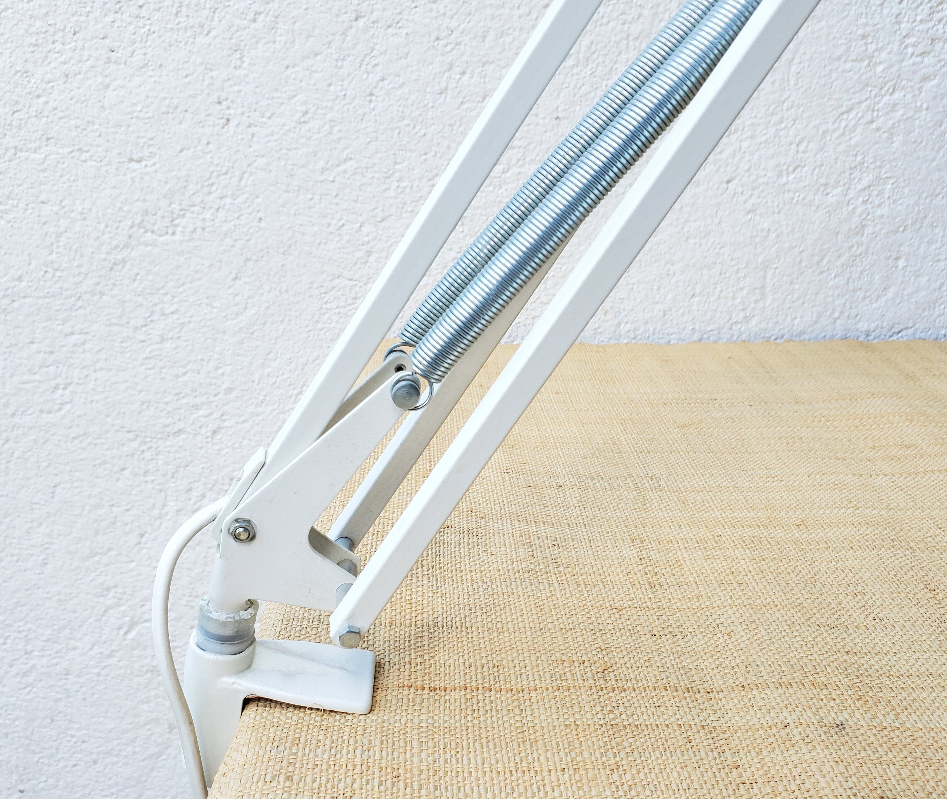Ledu architect lamp