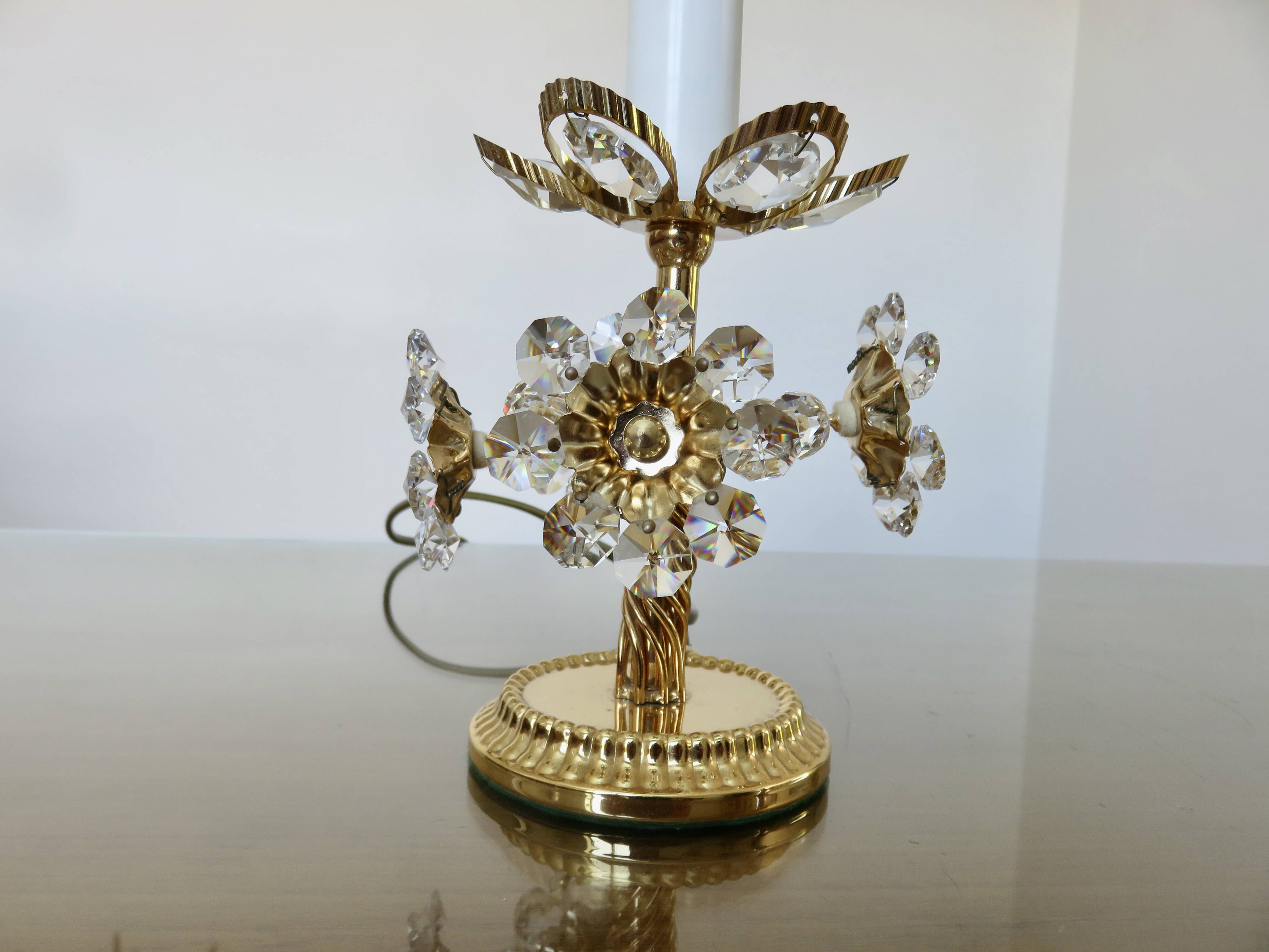 Pair of flower lamps, Hollywood Regency, crystal and gilded brass, 1970