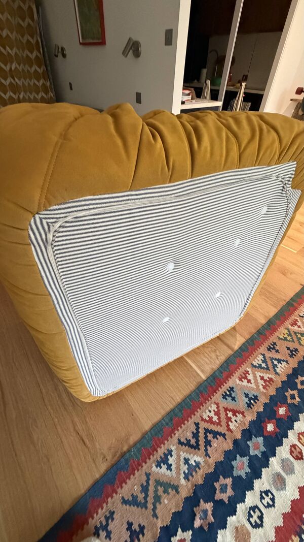 Module d'angle Togo édité par Ligne Roset
