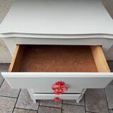 Antique chest of drawers