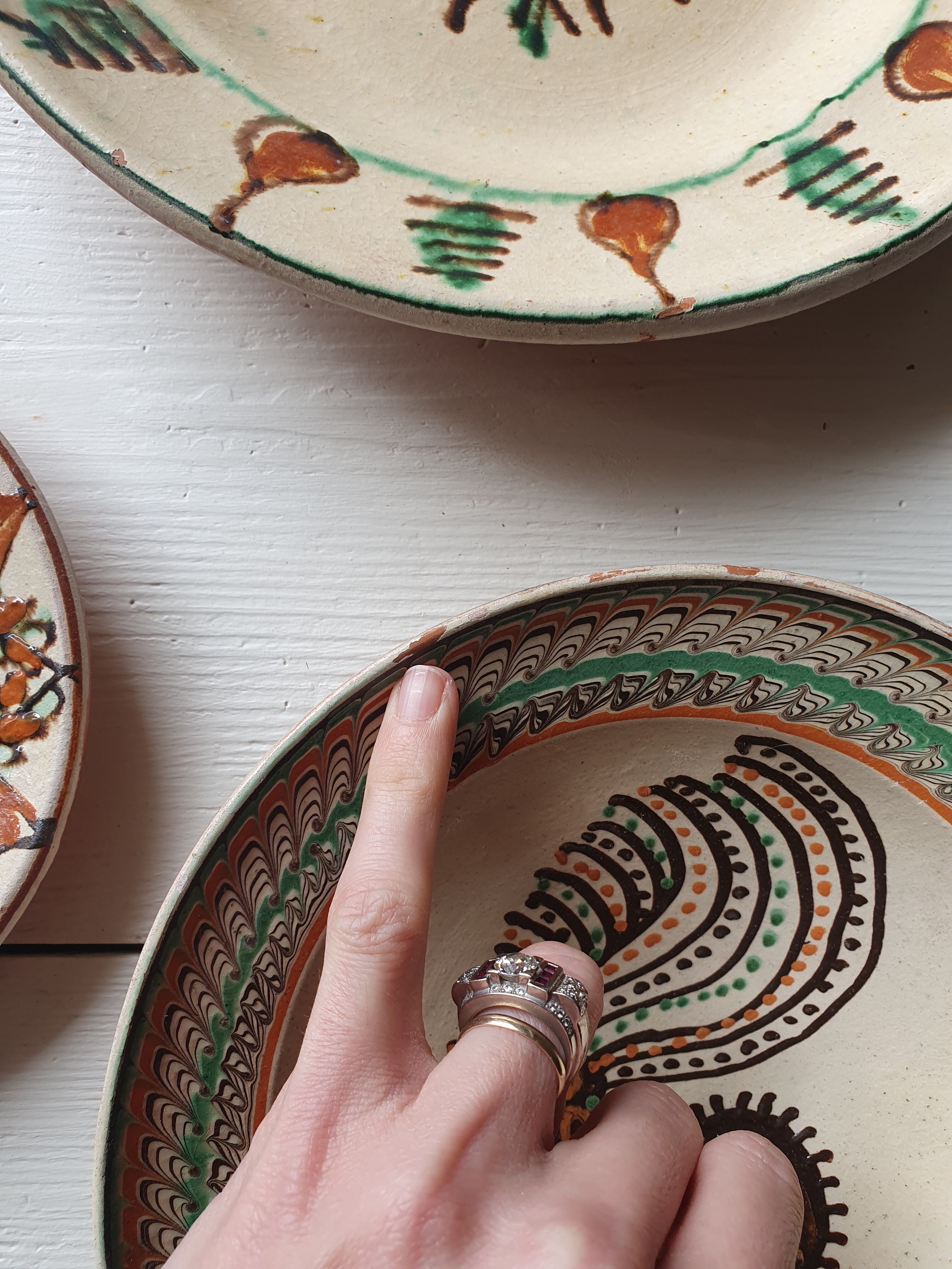 5 assiettes céramique artisanales Roumanie slave bohème oiseau table ou murales