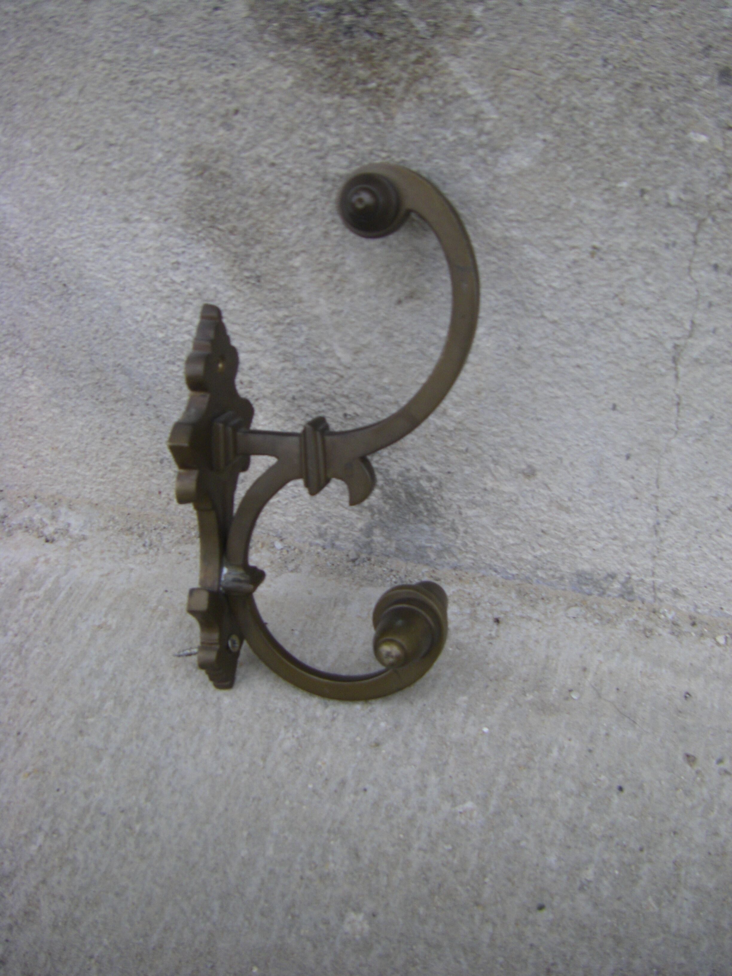 Bronze hook